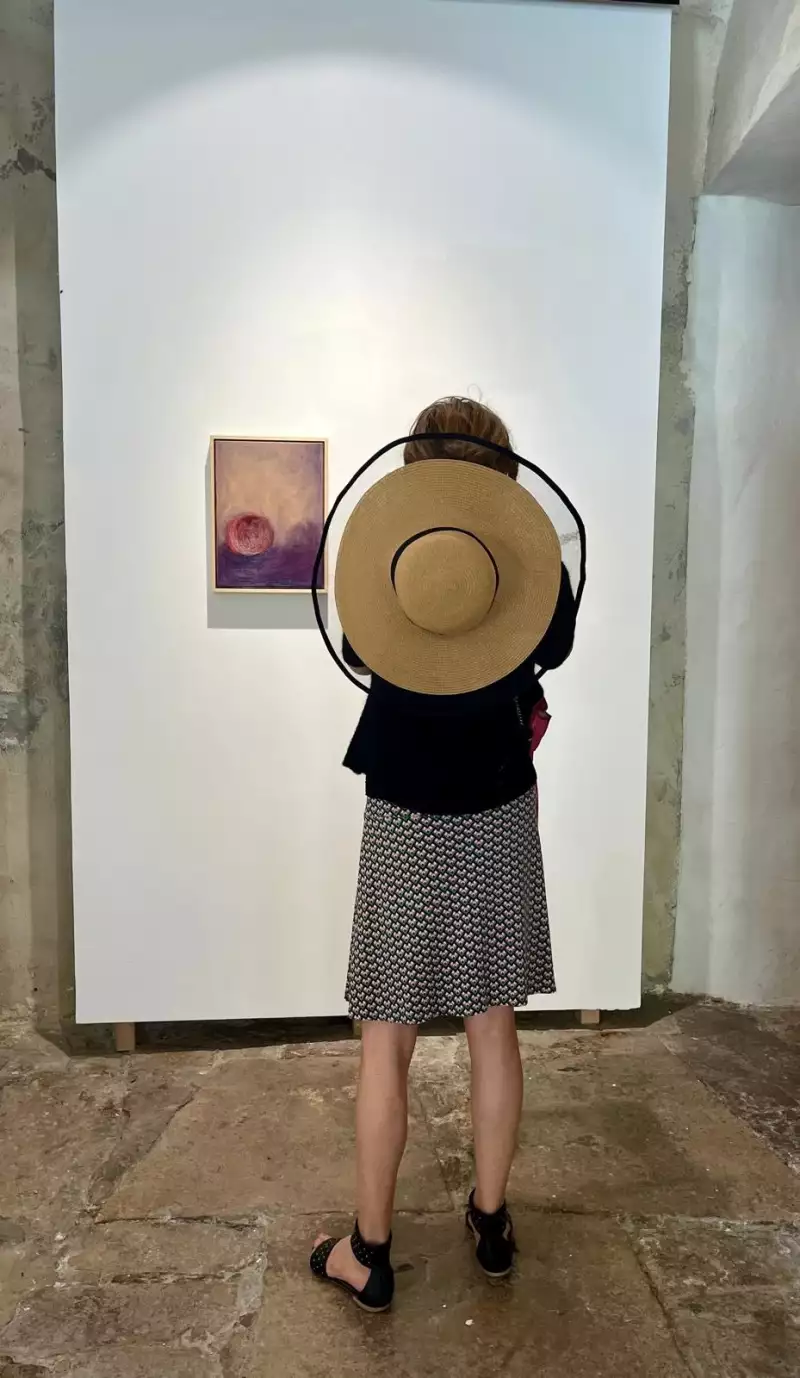 Anne-Marie Renan Avec une pomme, je veux étonner Paris Espace treize - Aix-en-Provence Juillet 2025 2da31386-9c70-45f9-9842-56f55948f9c7